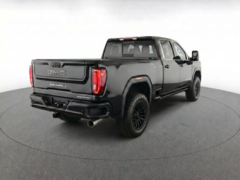 Used 2024 GMC Sierra 2500 Denali Ultimate AWD/4WD image 4