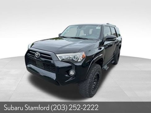 Used 2021 Toyota 4Runner SR5 Premium w/ Moonroof Package AWD/4WD image 3