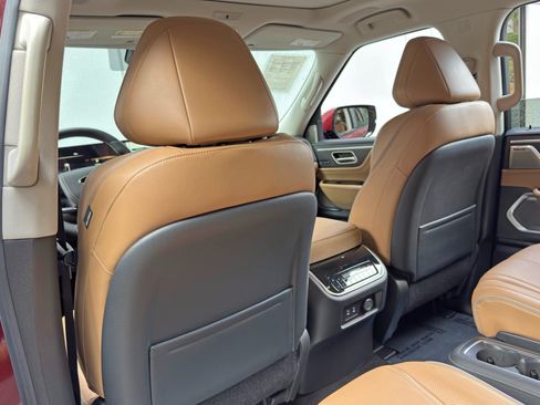 Used 2025 INFINITI QX80 Sensory w/ Exterior Package AWD/4WD image 36