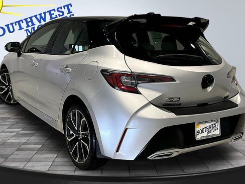 Used 2020 Toyota Corolla XSE FWD image 5
