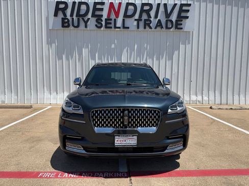 Used 2022 Lincoln Aviator Black Label w/ Class IV Trailer Tow Package AWD/4WD image 10