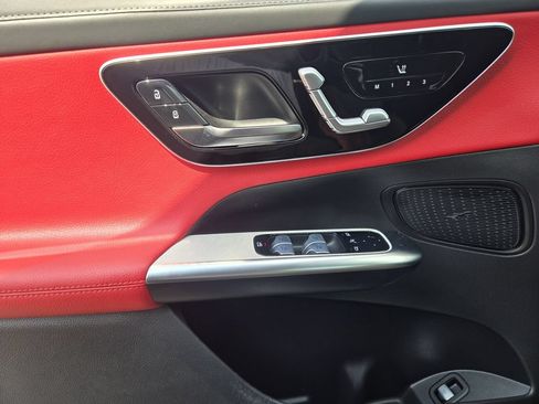 Used 2024 Mercedes-Benz GLC 43 AMG 4MATIC image 20