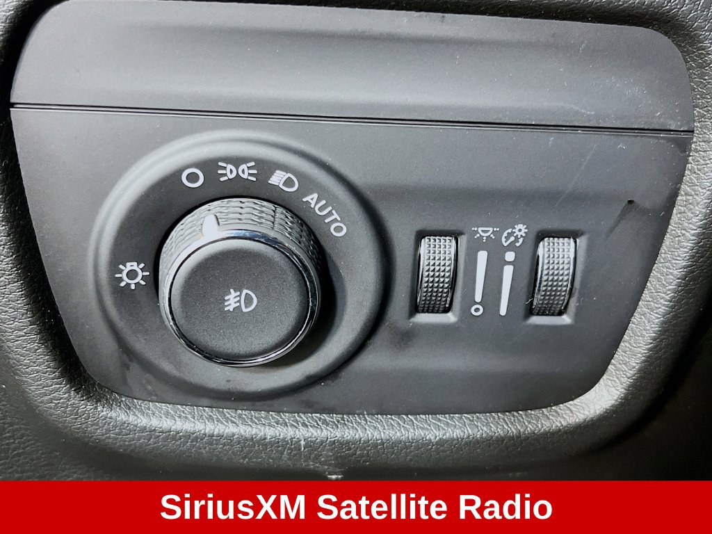Used 2021 Jeep Grand Cherokee L Overland w/ Luxury Tech Group IV AWD/4WD image 12