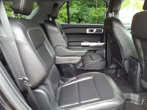 Certified 2023 Ford Explorer XLT w/ Equipment Group 202A AWD/4WD image 12