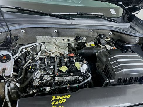 Used 2024 Volkswagen Atlas SE image 35