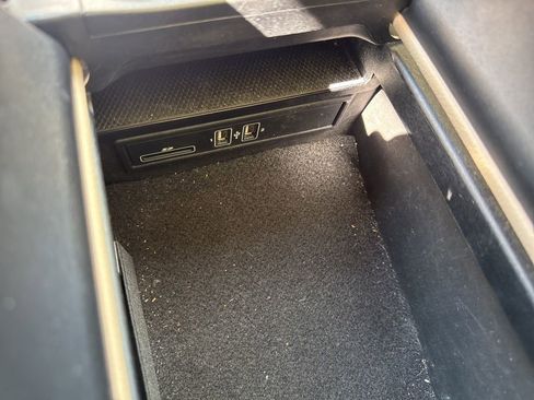 Used 2016 Mercedes-Benz C 300 4MATIC Sedan image 7