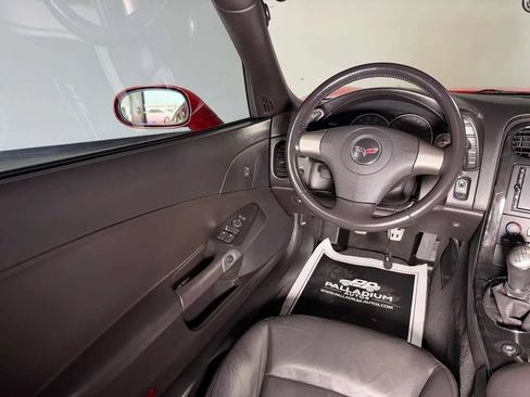 Used 2008 Chevrolet Corvette Coupe w/ Z51 Performance Package RWD image 16