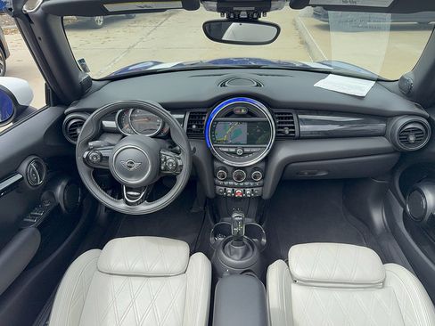 Used 2020 MINI Cooper Convertible FWD image 6