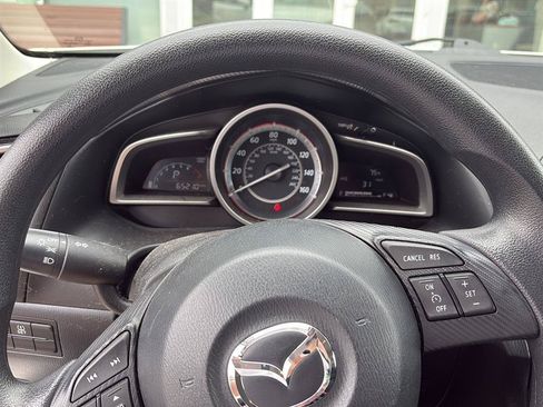 Used 2016 MAZDA MAZDA3 i Sport FWD image 18