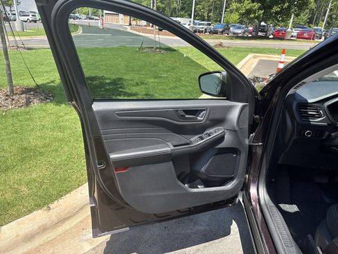 Used 2023 Ford Escape Active FWD image 14