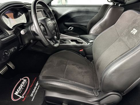 Used 2022 Dodge Challenger R/T Scat Pack w/ T/A Package image 16