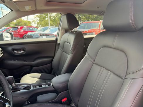 Used 2025 Honda HR-V EX-L image 11