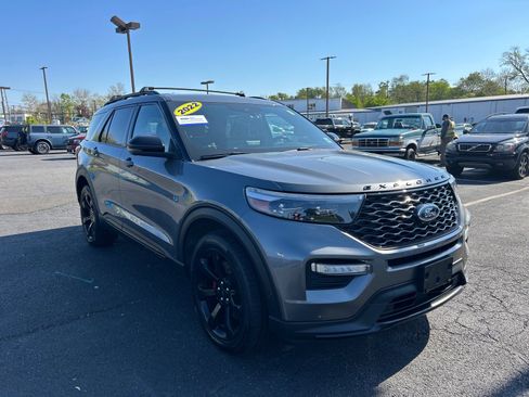 Certified 2022 Ford Explorer ST w/ Equipment Group 401A AWD/4WD image 26