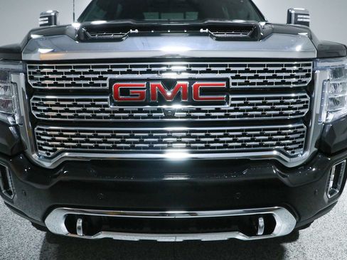 Used 2022 GMC Sierra 2500 Denali AWD/4WD image 4