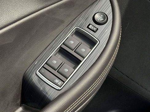 Used 2019 Chevrolet Impala LT FWD image 23