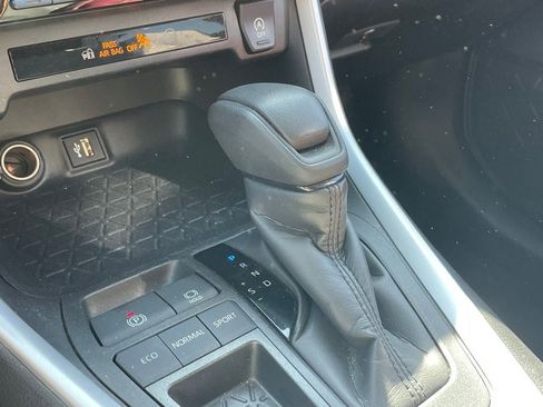 Used 2024 Toyota RAV4 XLE image 7