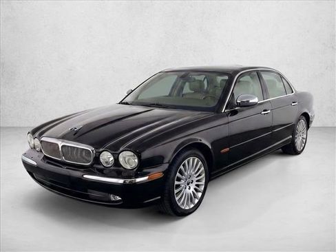 Used 2005 Jaguar XJ Vanden Plas RWD image 1