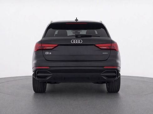 Used 2025 Audi Q3 2.0T Premium w/ Convenience Package AWD/4WD image 2