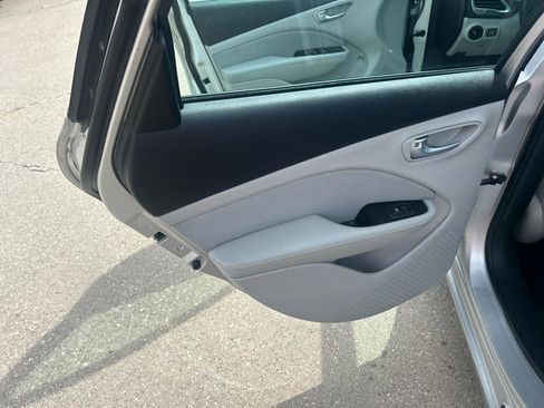 Used 2013 Dodge Dart SXT FWD image 11