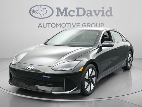 Used 2024 Hyundai Ioniq 6 SE RWD image 4