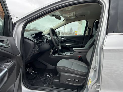 Used 2018 Ford Escape SE image 14