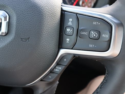 Used 2025 RAM 3500 Big Horn AWD/4WD image 25