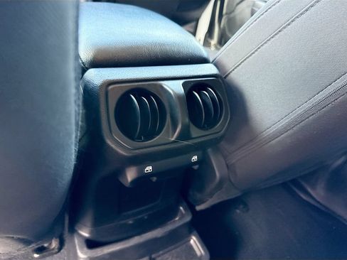 Used 2023 Jeep Wrangler Unlimited AWD/4WD image 26