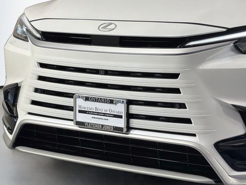 Used 2026 Lexus TX 500h AWD w/ Technology Package image 14