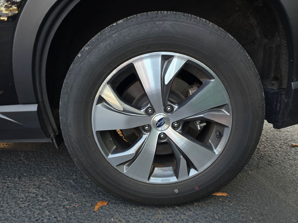 Certified 2023 Subaru Ascent Premium w/ Convenience Package AWD/4WD image 6