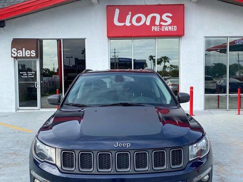 Used 2019 Jeep Compass Trailhawk image 10