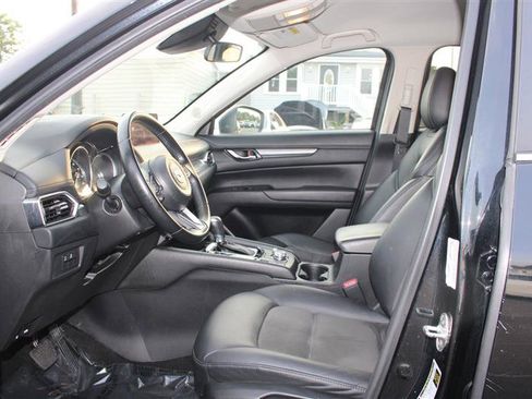 Used 2021 MAZDA CX-5 Touring image 10