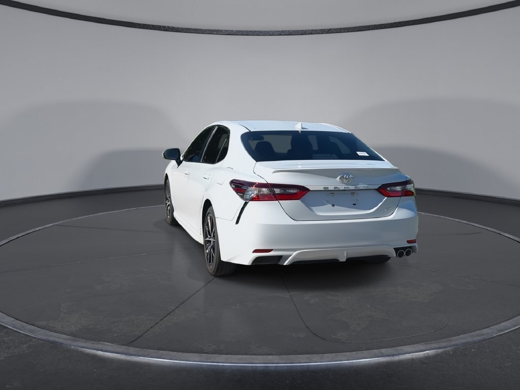 Used 2024 Toyota Camry SE FWD image 7