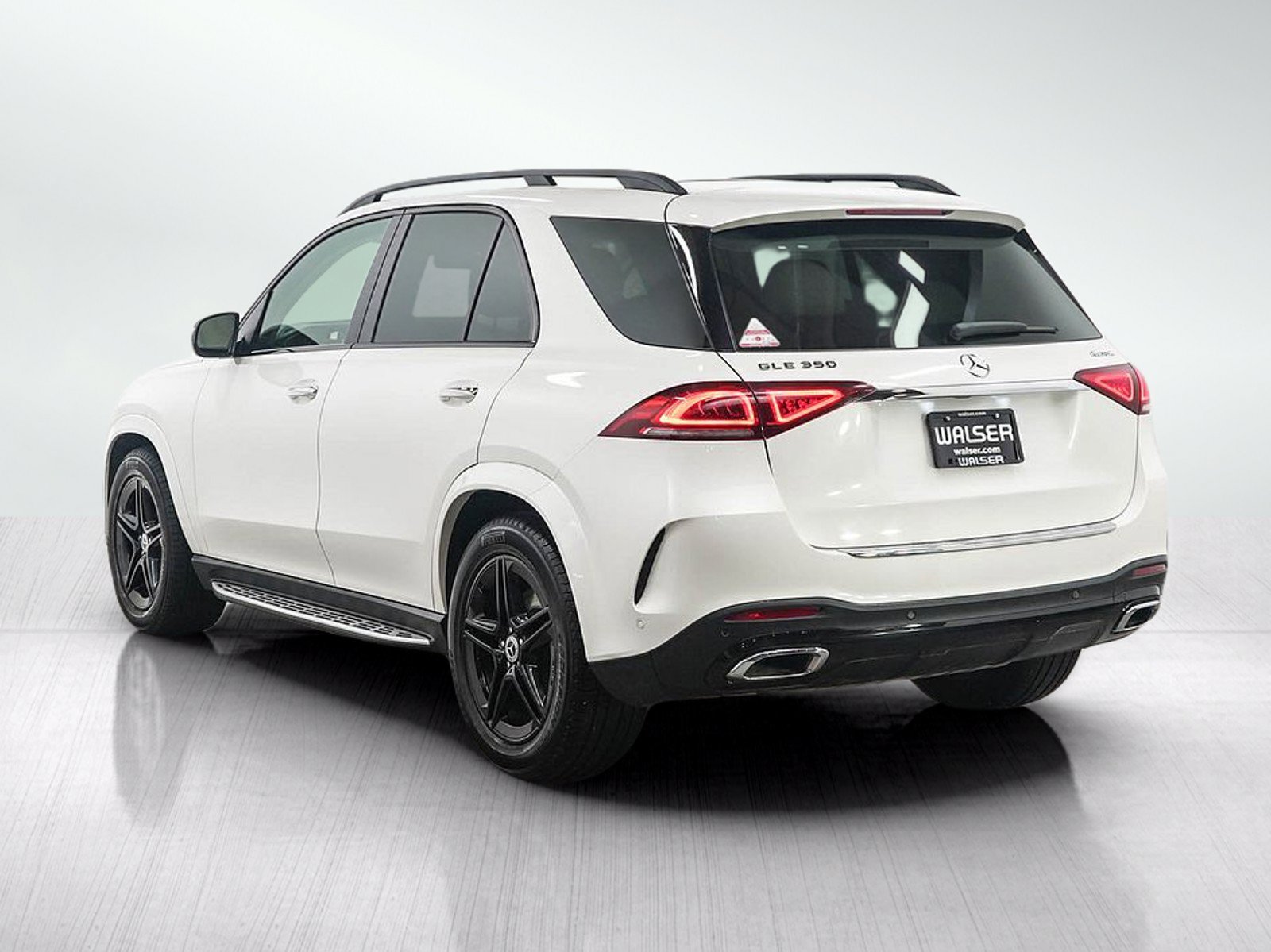 Used 2020 Mercedes-Benz GLE 350 4MATIC image 3