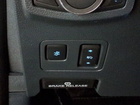 Used 2022 Ford F450 Lariat AWD/4WD image 18