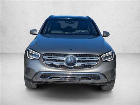 Used 2020 Mercedes-Benz GLC 300 4MATIC image 2
