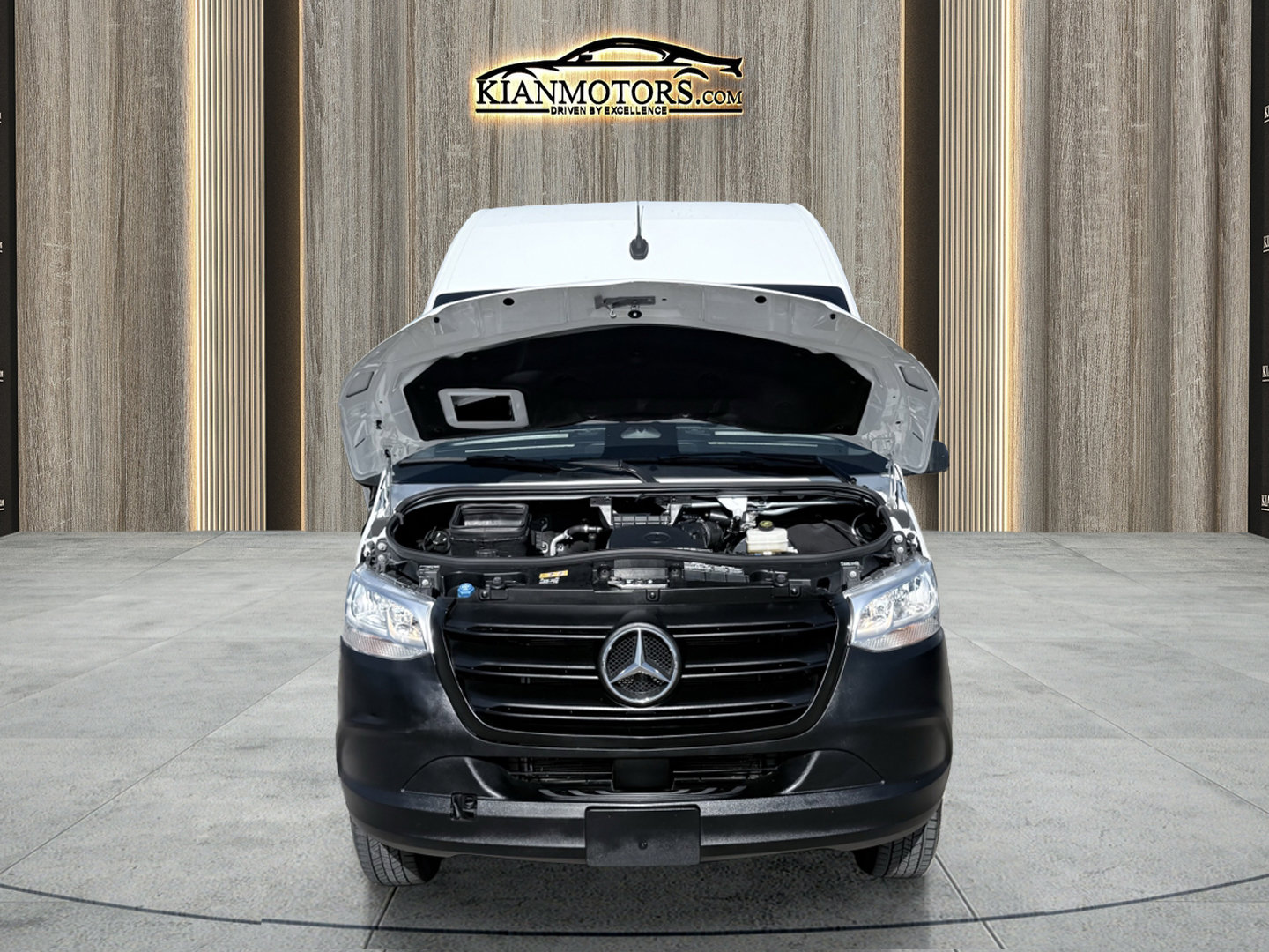Used 2025 Mercedes-Benz Sprinter 2500 image 18