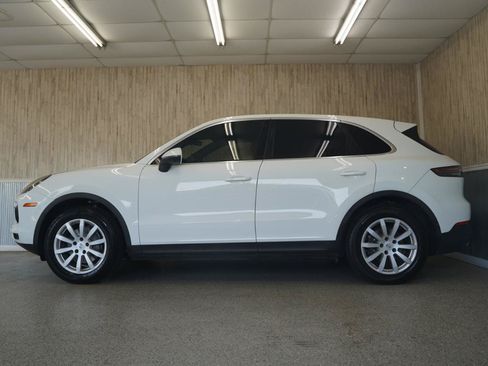 Used 2020 Porsche Cayenne AWD/4WD image 5