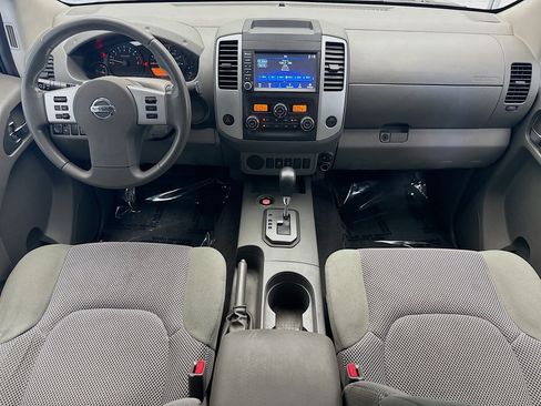Used 2020 Nissan Frontier SV w/ Midnight Edition Floor Mats RWD image 14
