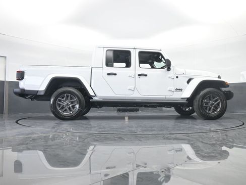 New 2026 Jeep Gladiator Sport image 53
