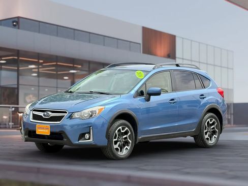 Used 2016 Subaru Crosstrek 2.0i Premium AWD/4WD image 4
