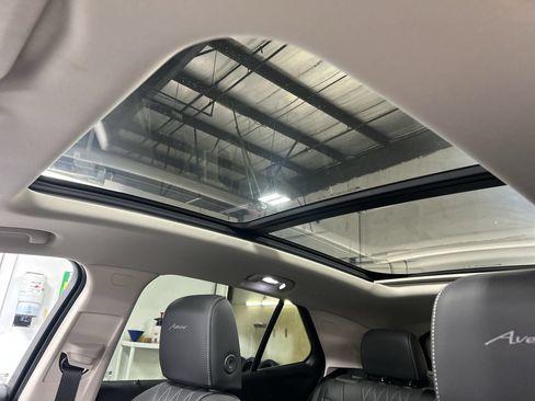 Certified 2023 Buick Envision Avenir AWD/4WD image 20