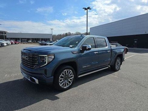 Used 2024 GMC Sierra 1500 Denali Ultimate AWD/4WD image 9