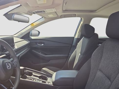 Used 2024 Honda Accord EX image 11