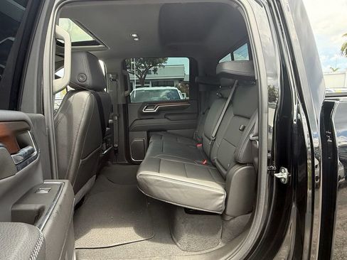Used 2024 GMC Sierra 2500 Denali w/ Denali Reserve Package AWD/4WD image 11
