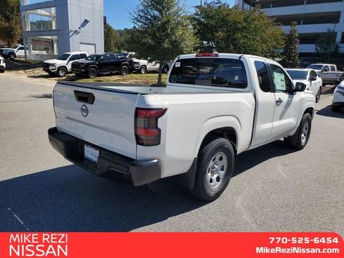 New 2026 Nissan Frontier S image 3