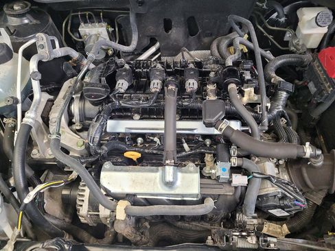 Used 2024 Nissan Kicks S FWD image 30