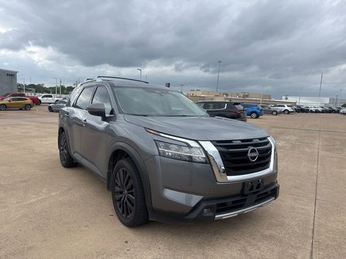 Certified 2022 Nissan Pathfinder SL w/ SL Premium Package image 1