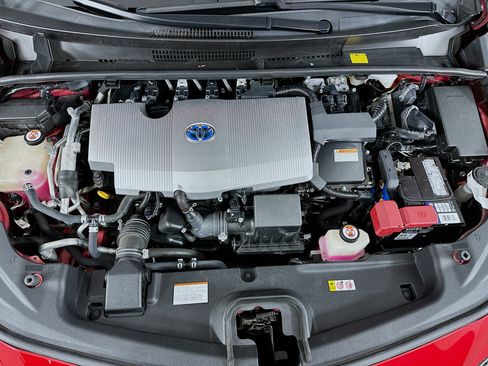 Used 2018 Toyota Prius Prime Plus FWD image 31