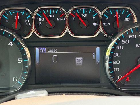 Used 2018 GMC Yukon SLT w/ Premium Edition AWD/4WD image 22