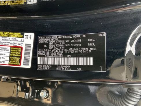 Used 2025 Toyota Grand Highlander AWD image 36